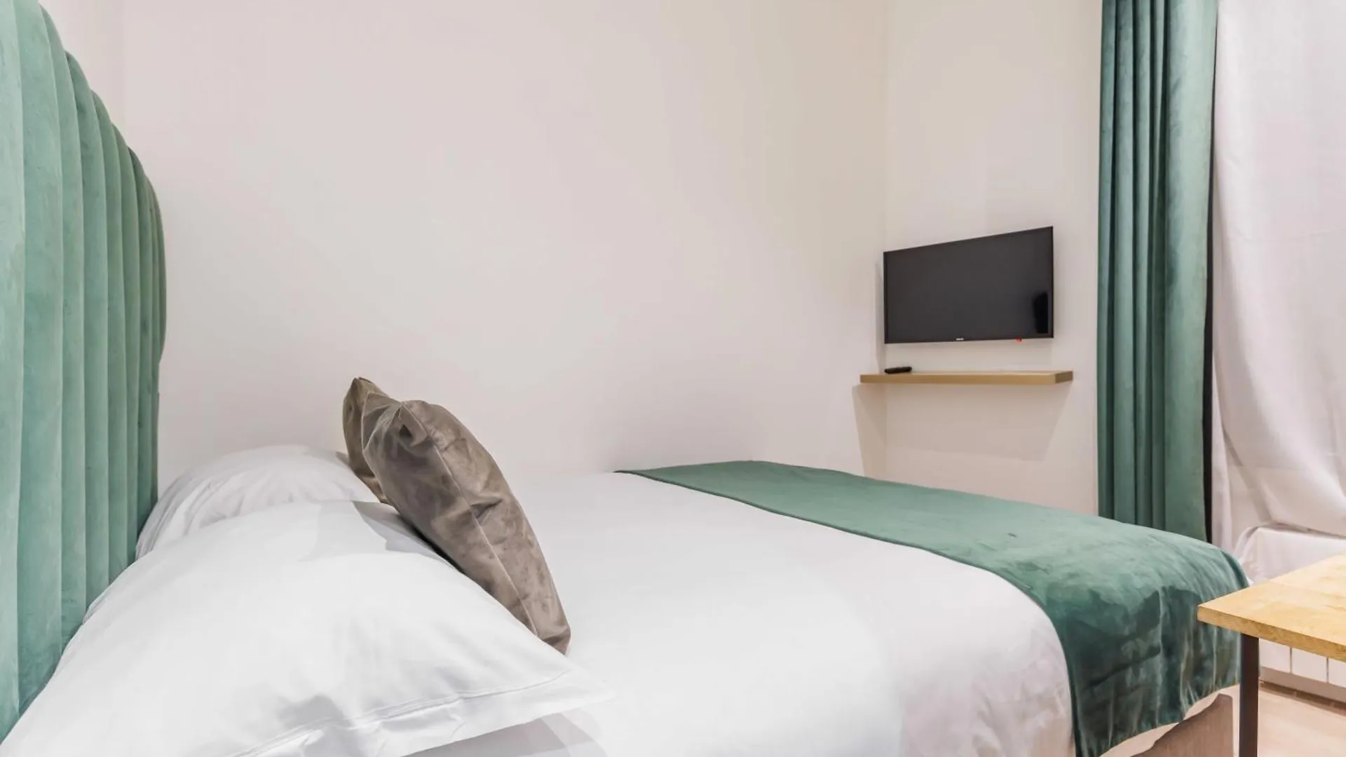 Apartment Charming Duplex Parisian T3 - Heart Of Saint-germain Paris